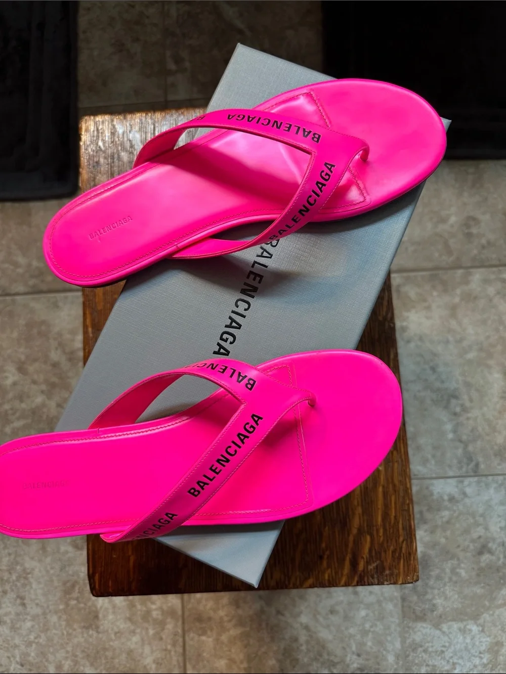 Balenciaga Neon Pink Logo Thong Sandals. IT 41